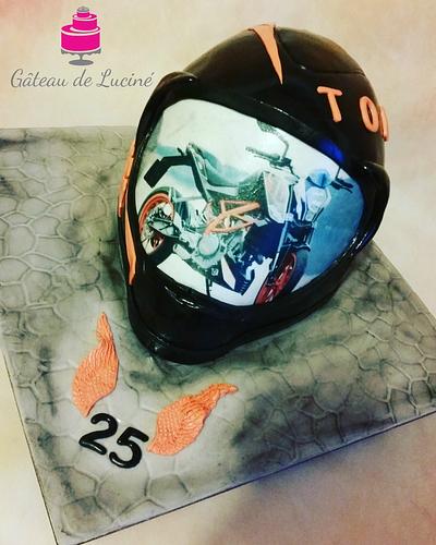 3D Helmet cake  - Cake by Gâteau de Luciné