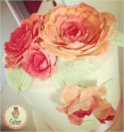 Vintage Floral 🌸 - Cake by Cutsie Cupcakes