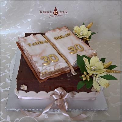 Elegant cake  - Cake by Tortolandia