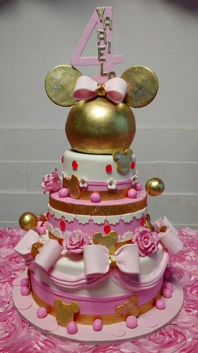 Minnie Mouse birthday cake  - Cake by Rostaty