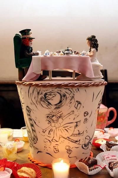 The Mad Hatter's Tea Party - Cake by FantasticalSweetsbyMIKA