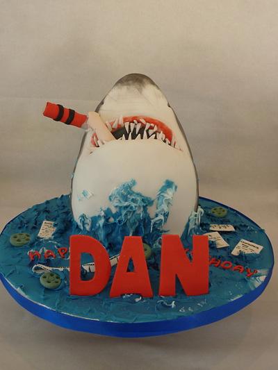 Jaws !!! - Cake by Dawn and Katherine