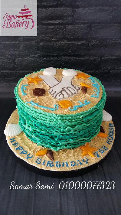 Sea waves cake with hands holding each other in the sand - Cake by Simo Bakery