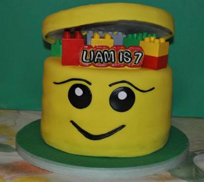 Lego Head - Cake by ButterBelle