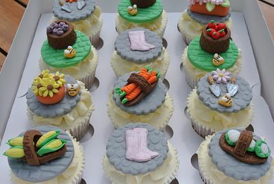 Gardening Club Cupcakes - Cake by Alison Bailey