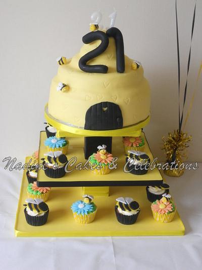 Beehive Cake & Cupcakes - Cake by NADINESCAKES2012