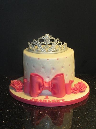 shes a litttle princess  - Cake by d and k creative cakes