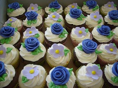 Lavendar & Purple Cupcakes - Cake by Pamela