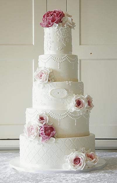 Wedding cake with roses and peonies - Cake by Sannas tårtor