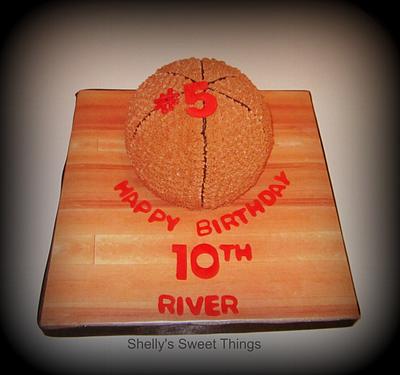 Basketball cake - Cake by Shelly's Sweet Things