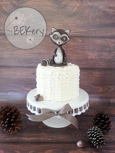 Racoon ruffle cake - Cake by Rebecca Landry