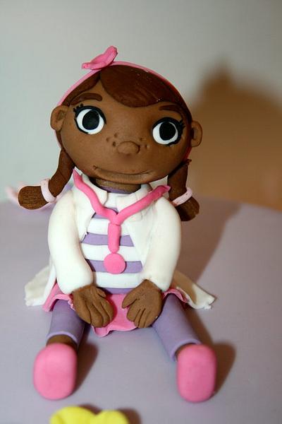 Doc Mcstuffins - Cake by thesweetlittlecakery
