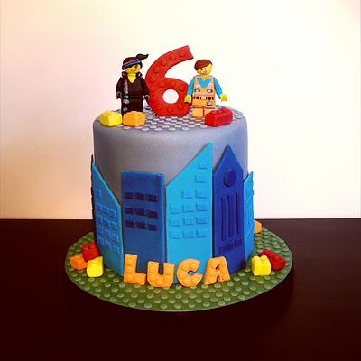 Lego movie cake - Cake by CarlaKoala
