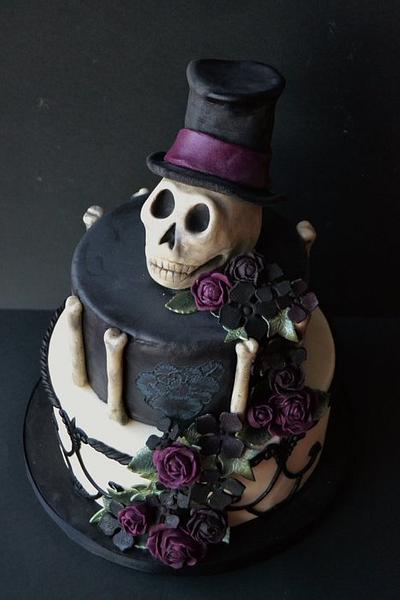 Halloween Glamour Cake - Cake by Vania Costa
