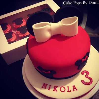 Minnie Mouse - Cake by Domi @ CakePopsByDomi