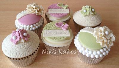 Vintage Birthday Cupcakes - Cake by Nikskakes