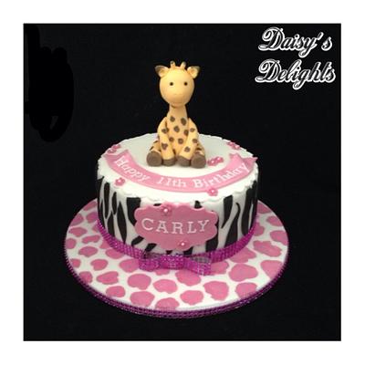 Giraffe birthday - Cake by Debi at Daisy's Delights