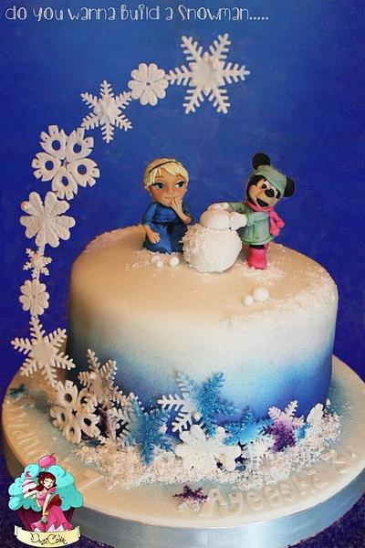 Elsa & Minnie build a snowman x  - Cake by DusiCake