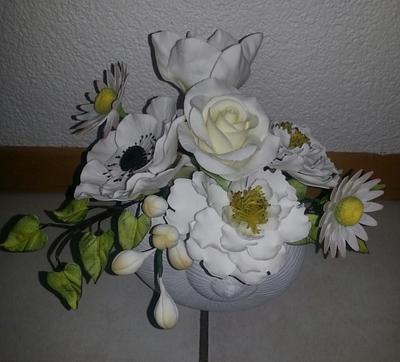 White Flower Bouquet - Cake by Weys Cakes