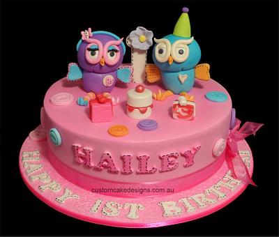 Hootabelle and Hoot 1st Birthday Cake - Cake by Custom Cake Designs