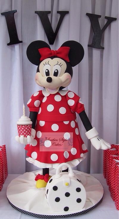 Ivy's Minnie - Cake by Southin Style Cakes