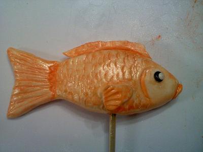 Gumpaste gold fish - Cake by Kimberly