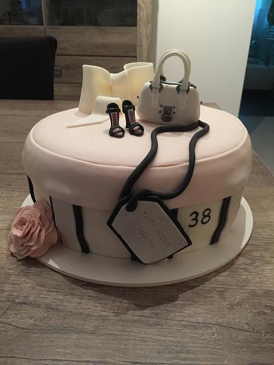 Vanity cake - Cake by Dolce Follia-cake design (Suzy)