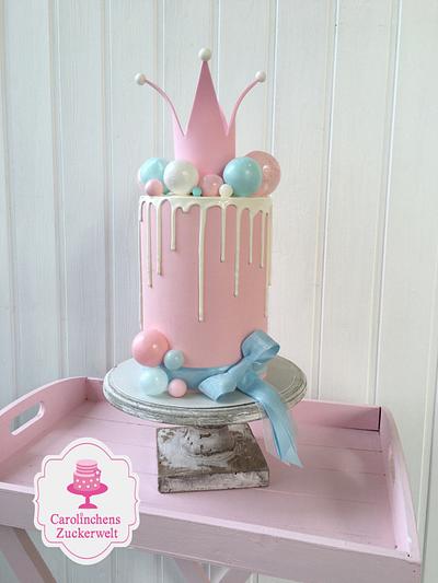 Drip Cake with Bubbles for Little Princess  - Cake by Carolinchens Zuckerwelt 