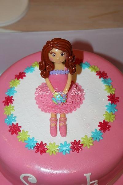 Ballerina girl - Cake by Bev's Sugar Shack 