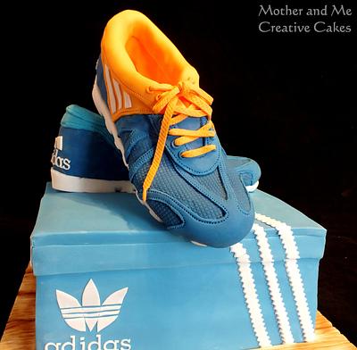 Running shoes - Cake by Mother and Me Creative Cakes