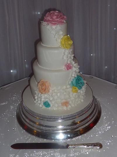 Lindsey & Liam's Wedding Cake - Cake by irisheyes
