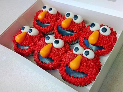 Elmo Cupcakes - Cake by T cAkEs