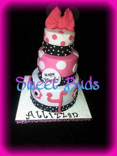 Minnie Mouse Cake - Cake by Angelica