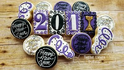 Happy New Year 2018!  - Cake by Shannon @ Kitchen Witch Chronicles 