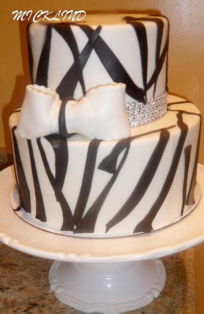 A ZEBRA THEMED BIRTHDAY CAKE - Cake by Linda