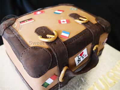Luggage cake - Enjoy your trip to marriage ! - Cake by Sweet Owl Cake and Pastry