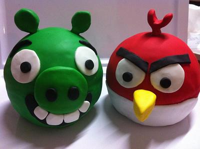 angry birds - Cake by Susan Johnson