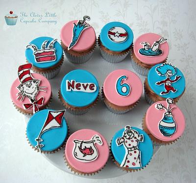 Hand Sketched Cat in the Hat Cupcakes - Cake by Amanda’s Little Cake Boutique