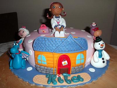 Doc Mcstuffins - Cake by Gulodoces