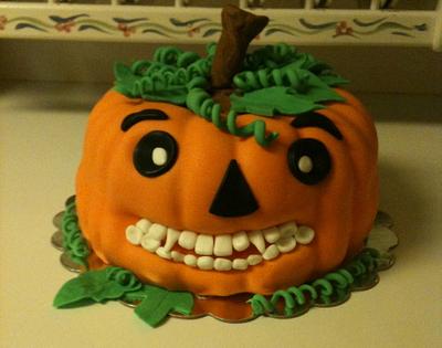 Pumpkin Cake for Our Dentist  - Cake by Margarida Myers