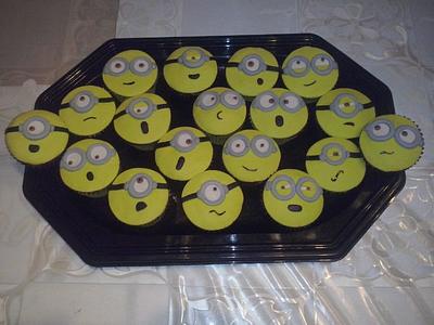 Cupcakes Minions - Cake by Machus sweetmeats