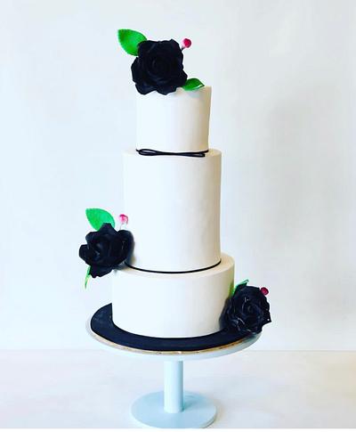 Chimuelo and roses - Cake by Chica PAstel