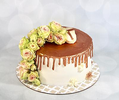 Copper drip cake  - Cake by soods