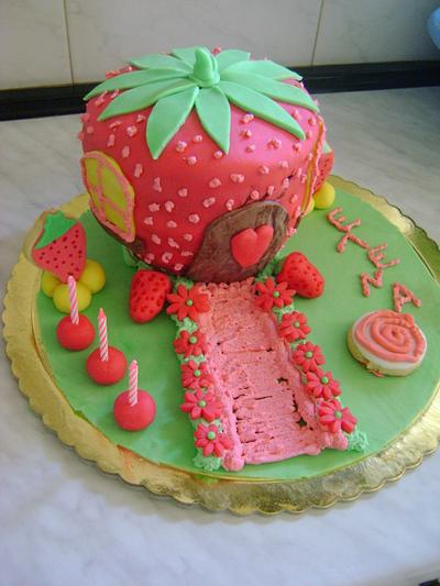 Strawberry cake - Cake by Dora Th.