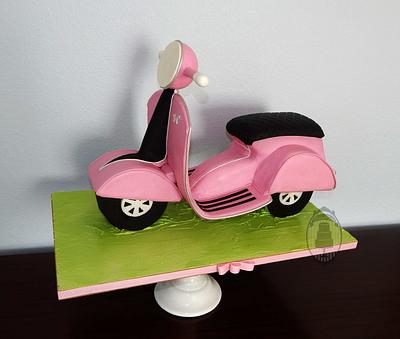 Vespa scooter - Cake by Olga
