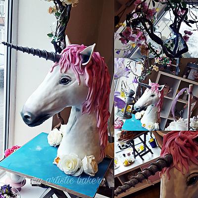 Geoffrey the unicorn  - Cake by Helen at fairy artistic 