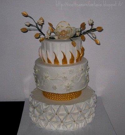 white and gold cake - Cake by Gabriella Luongo