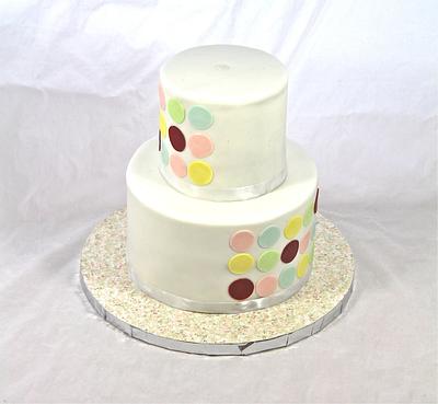 Simple circle dot cake - Cake by soods