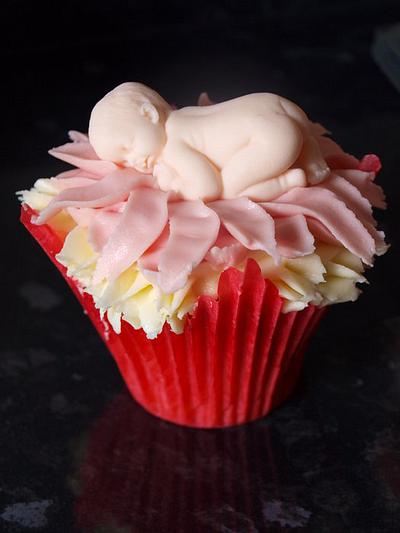 new baby cupcake - Cake by Deb-beesdelights