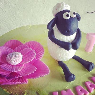 Shaun the Sheep topper - Cake by Rebecca 